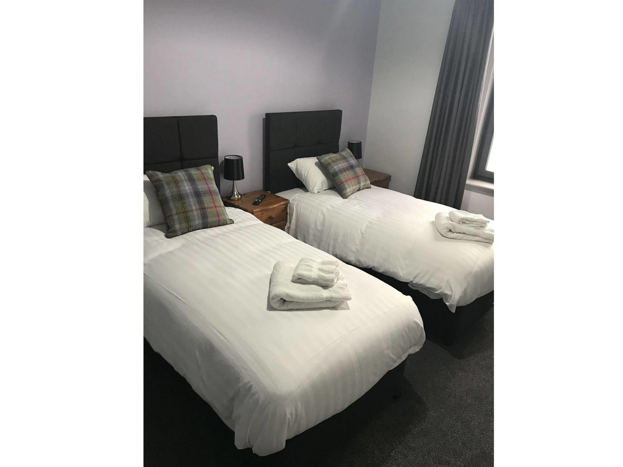 The Knowes Hotel & Restaurant Macduff 外观 照片